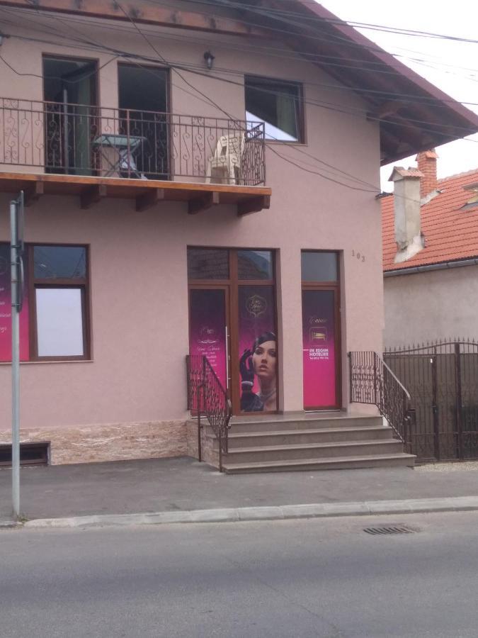 Cazare Regim Hotelier Zărneşti 외부 사진
