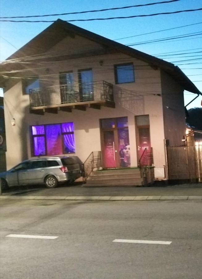Cazare Regim Hotelier Zărneşti 외부 사진
